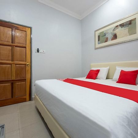 Oyo 90234 Sungai Rengit City Resort 2 Kampung Sungai Rengit Eksteriør billede