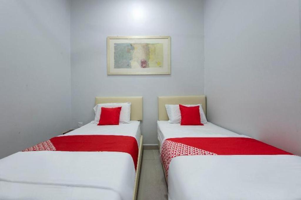 Oyo 90234 Sungai Rengit City Resort 2 Kampung Sungai Rengit Eksteriør billede
