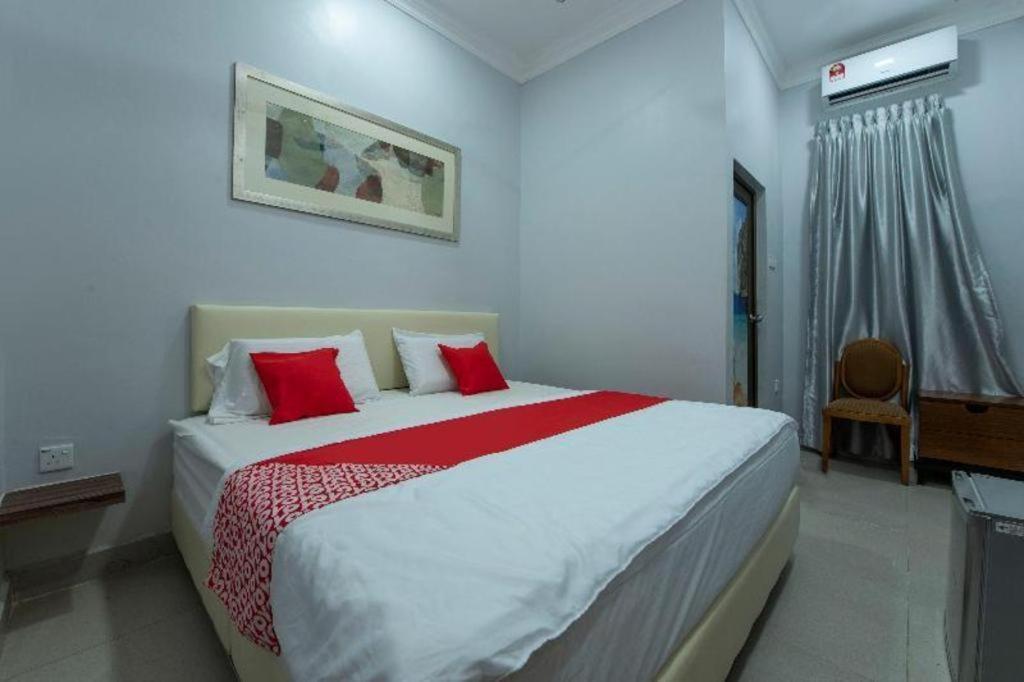 Oyo 90234 Sungai Rengit City Resort 2 Kampung Sungai Rengit Eksteriør billede