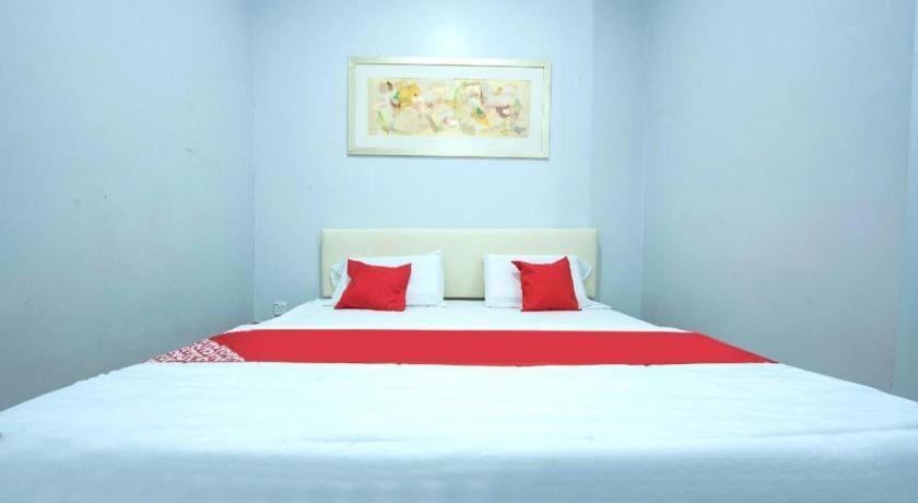 Oyo 90234 Sungai Rengit City Resort 2 Kampung Sungai Rengit Eksteriør billede